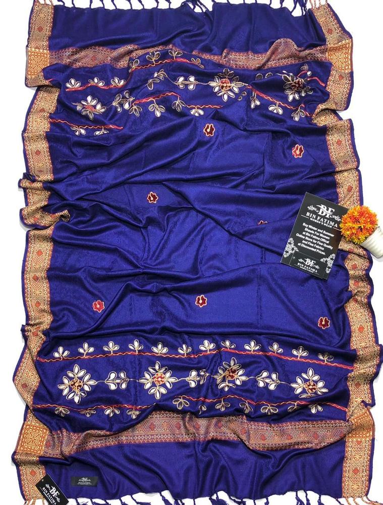 1 Pc Women's Woolen Embroidered Shawl
