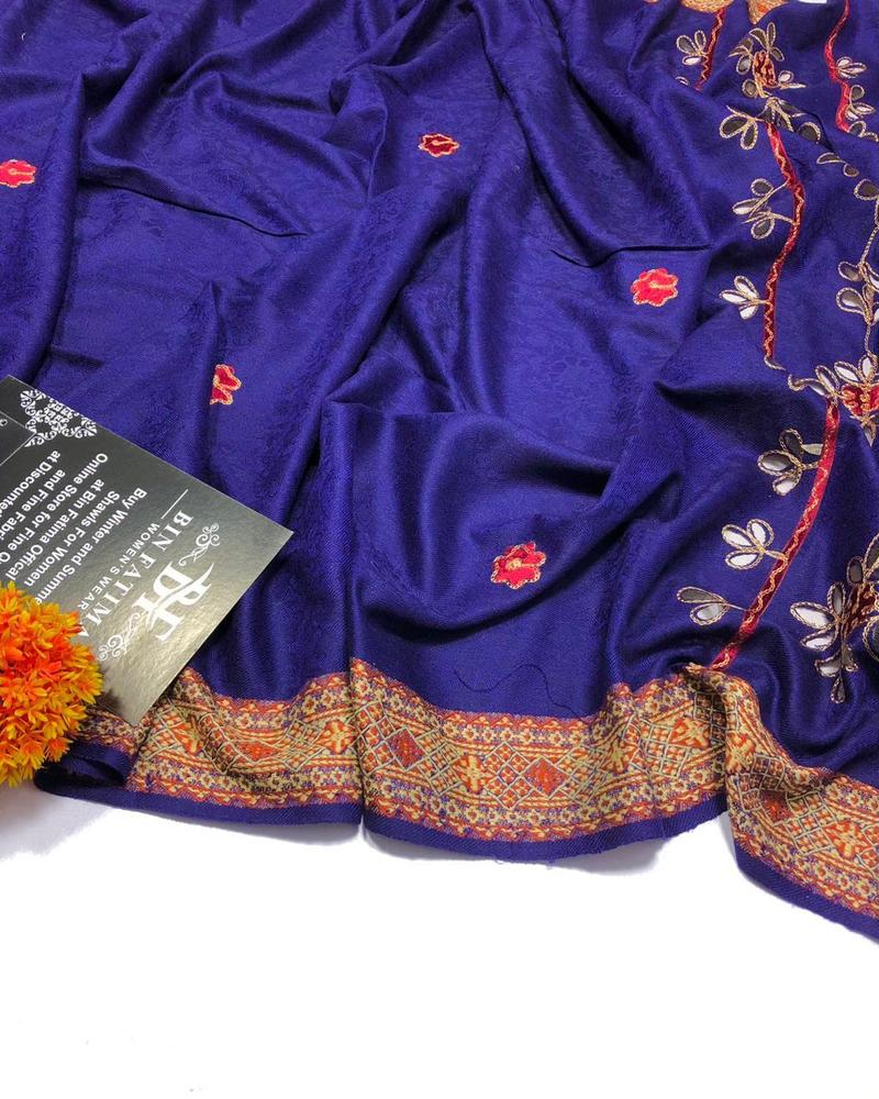 1 Pc Women's Woolen Embroidered Shawl